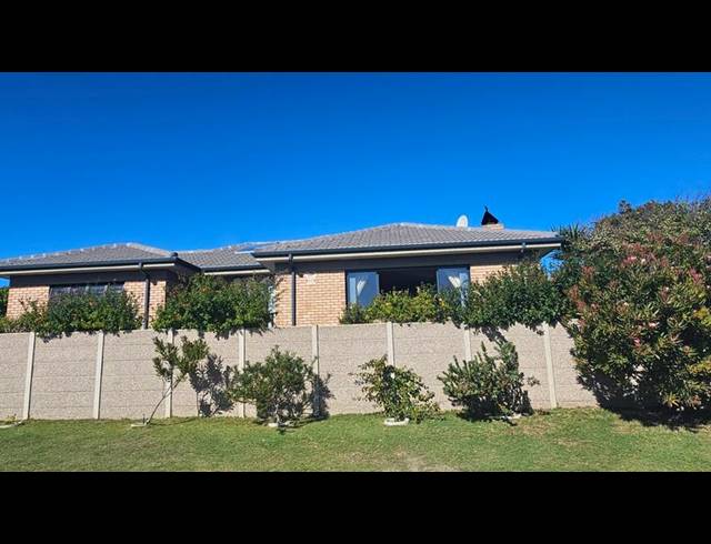 3 BEDROOM HOUSE FOR SALE IN REEBOK